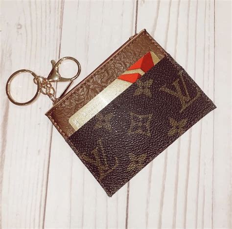 louis vuitton keychain wallet mens